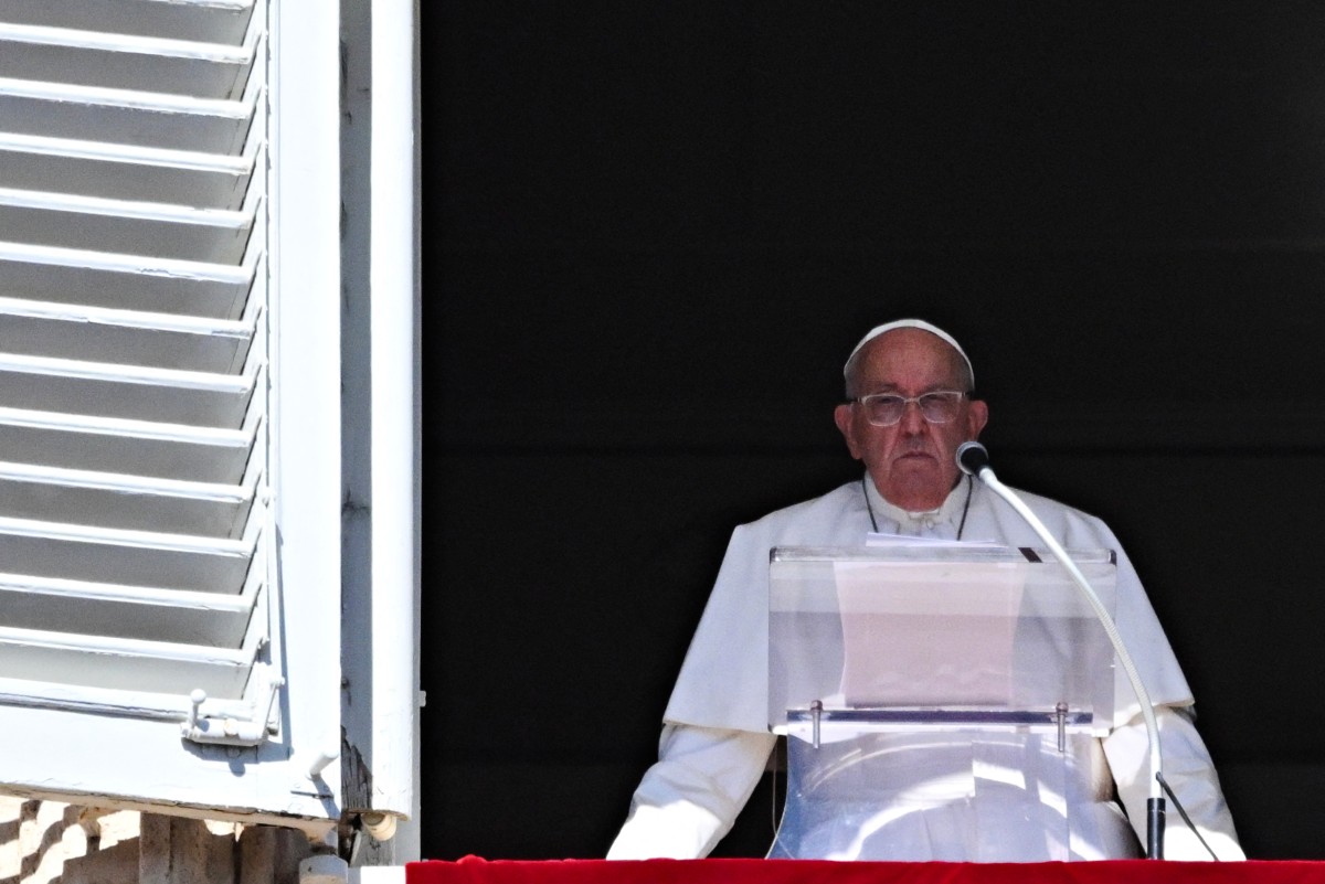 El papa Francisco no se asomará a la ventana por el Ángelus para curar un resfriado antes de Navidad