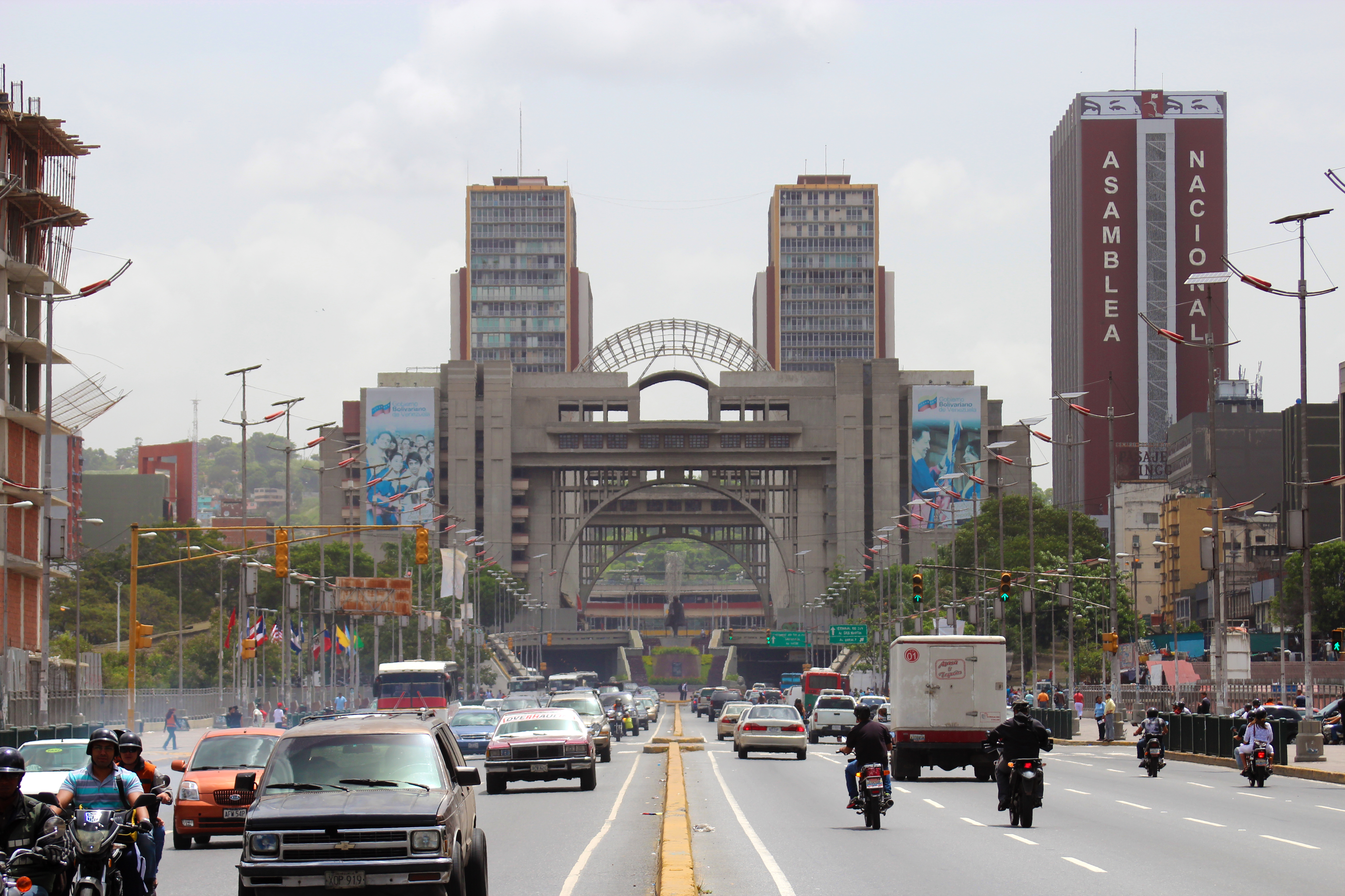 Alerta en el Centro de Caracas: Así te pueden robar tus pertenencias en segundos (VIDEO)