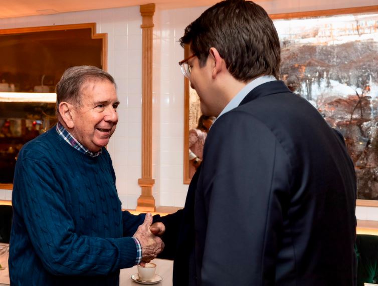 Edmundo González sostuvo una reunión con senador colombiano Miguel Uribe