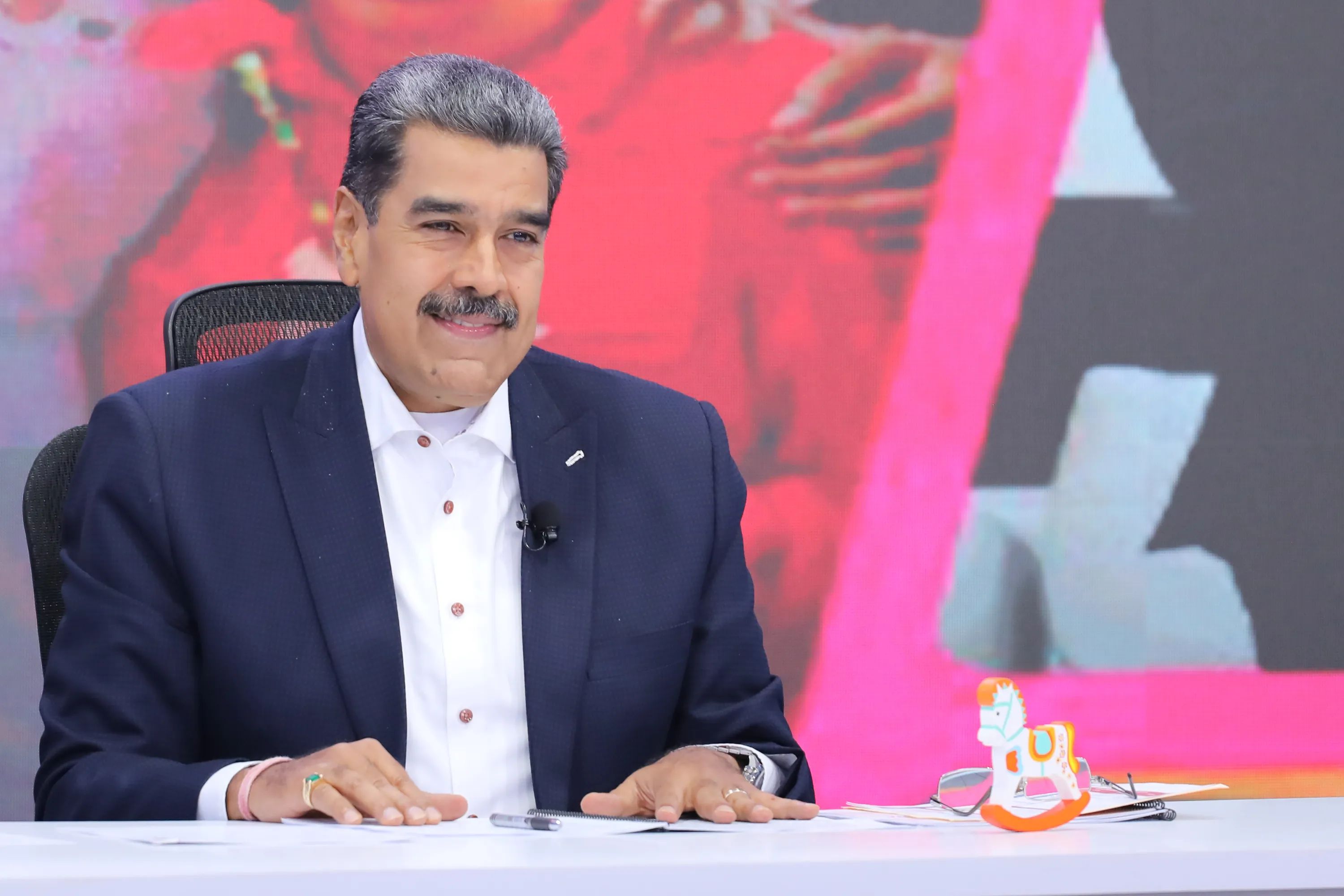 El chiste del día: Maduro calificó a los enchufados como “corruptos y degenerados”