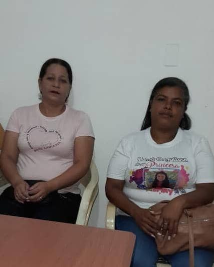 Two venezuelan school teachers were fired in Bolívar state for refusing to steal food for their bosses