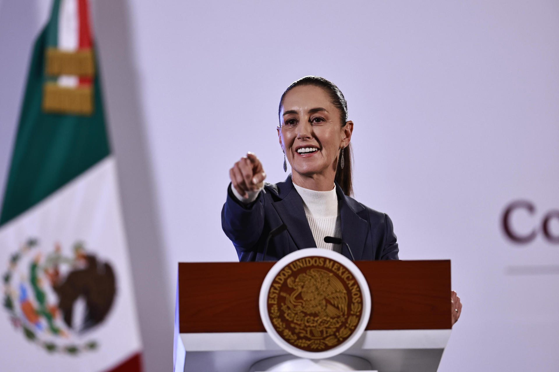 Sheinbaum prometió estilo propio y conciliación en su primera conferencia como presidenta de México