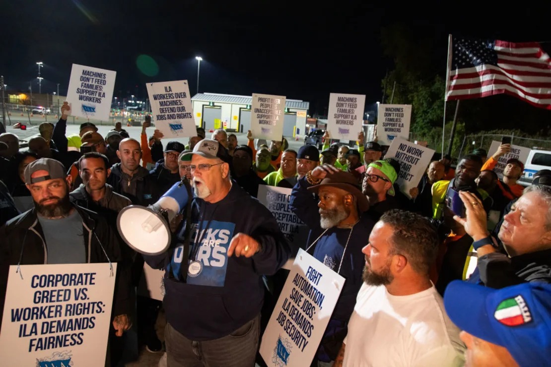 Cómo puede afectar la huelga de trabajadores en puertos de EEUU