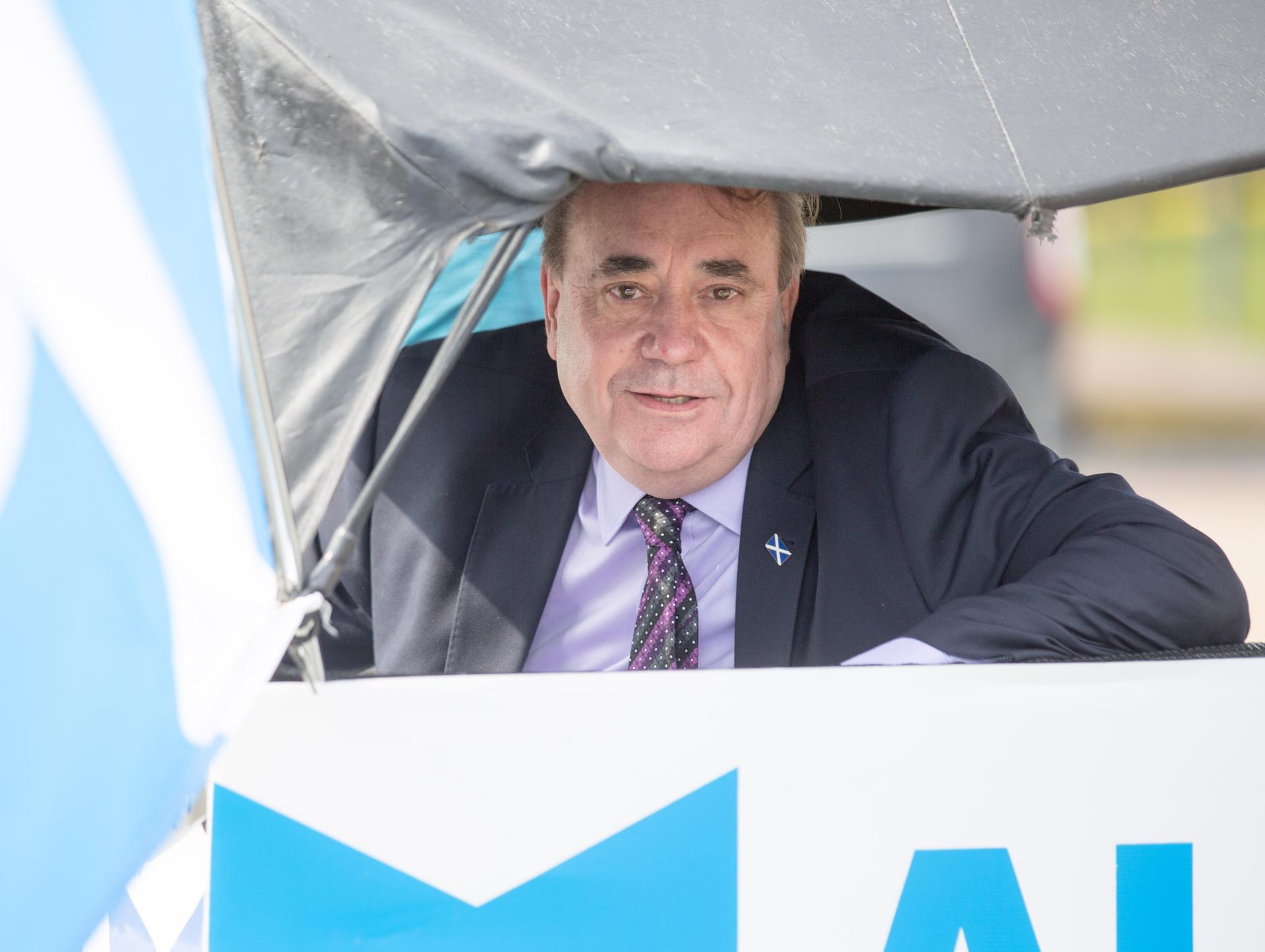 Murió a los 69 años Alex Salmond, artífice del referendo de independencia escocés en 2014