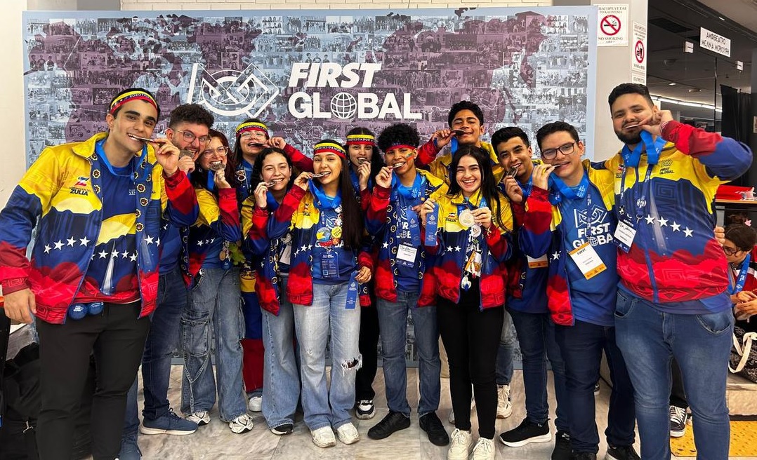 Team Venezuela obtuvo medalla de plata en competencia de robótica en Grecia