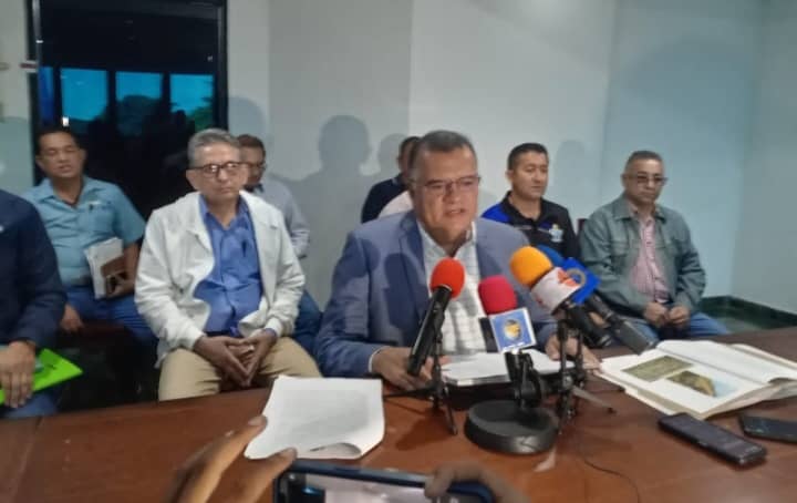 Chavistas le montaron una “campañita” al gobernador de Barinas y esta fue su respuesta