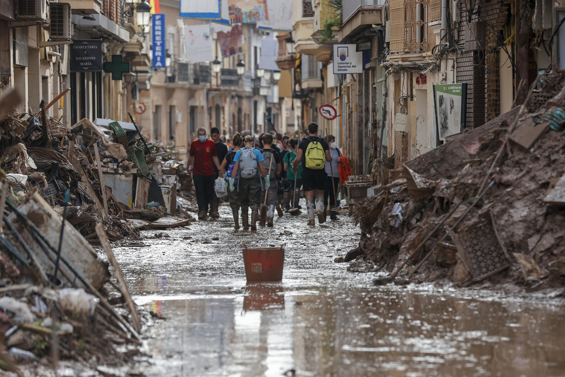 La tragedia se prolonga en España: ascendió a 211 la cifra de muertes por la Dana