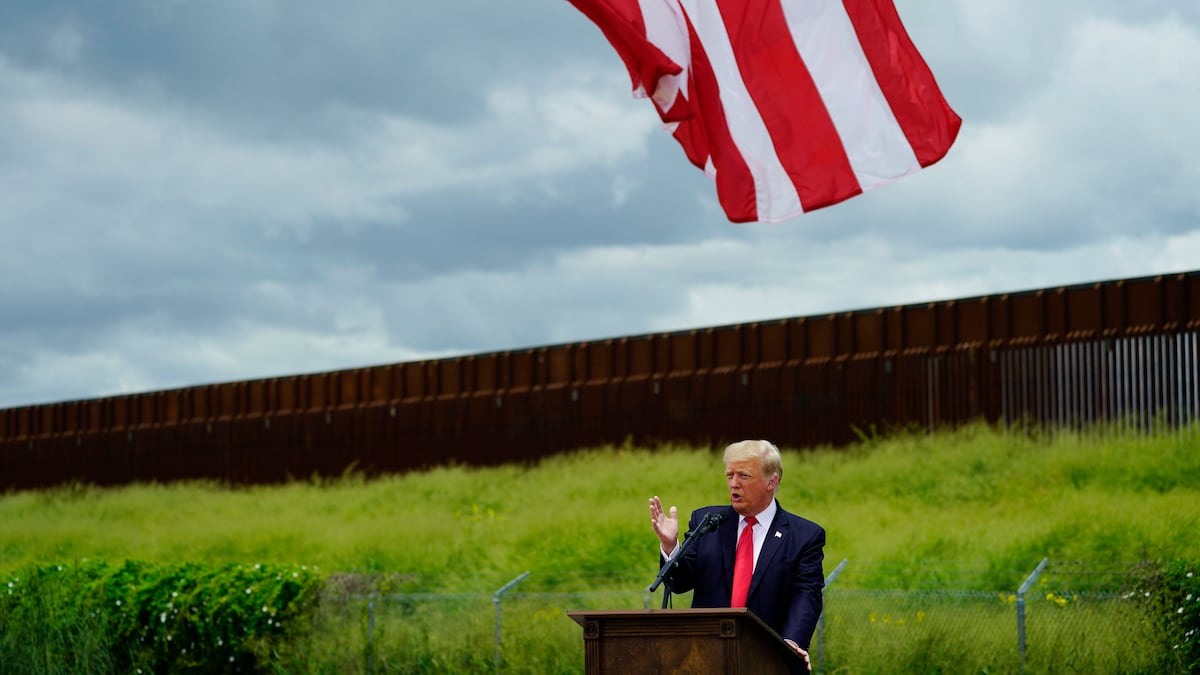 Lo que viene con Trump para los latinos indocumentados: deportaciones masivas y no más parole ni Daca