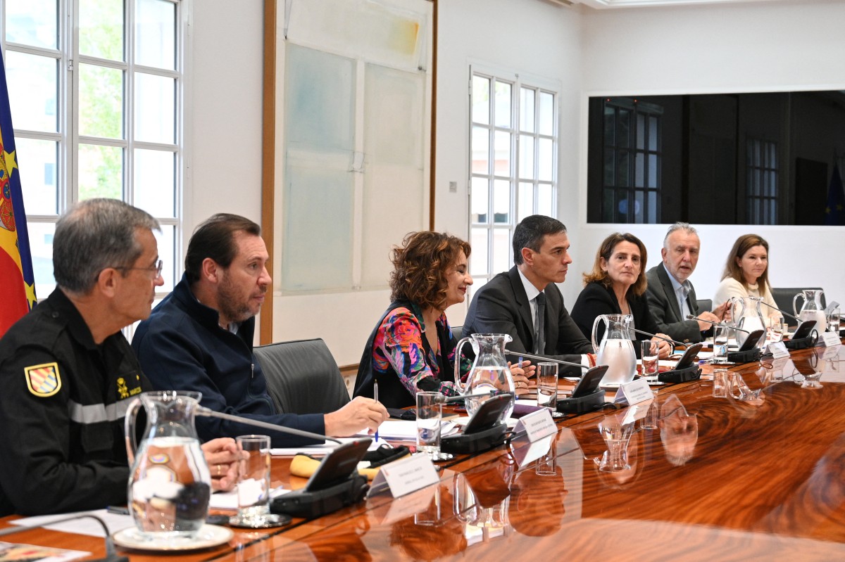 Pedro Sánchez enviará cinco mil militares más para atender las inundaciones en Valencia