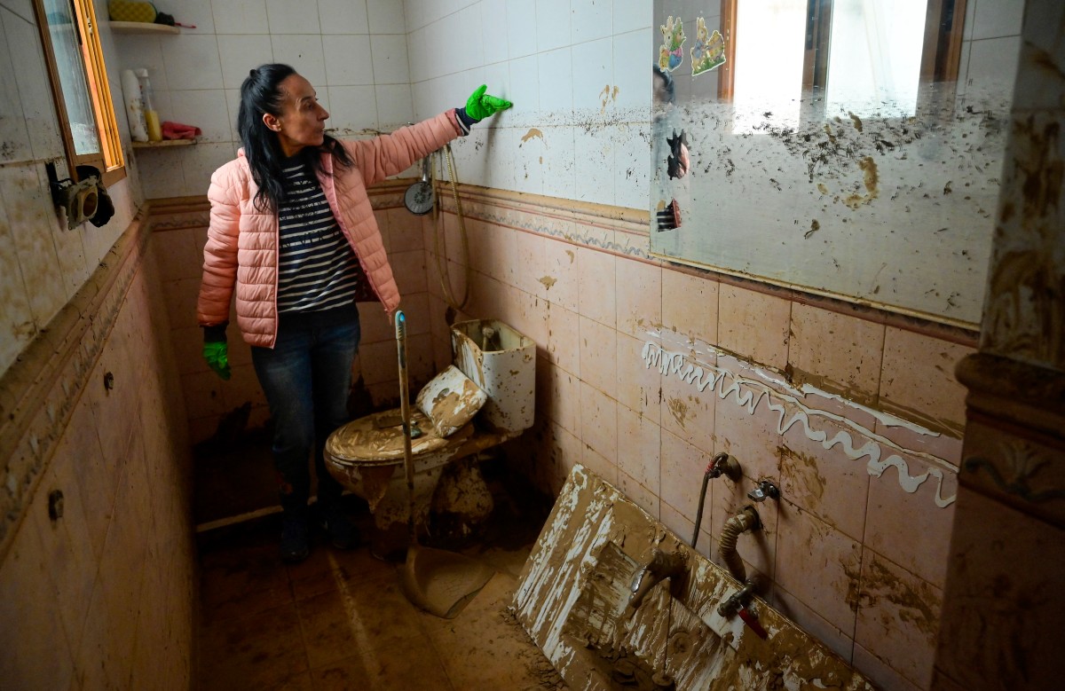 Un mes después, la vida normal sigue lejos para los afectados por las inundaciones en España