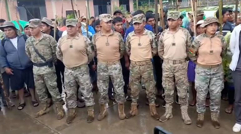 Gobierno de Bolivia denunció que seguidores de Evo Morales mantienen retenidos a 200 militares