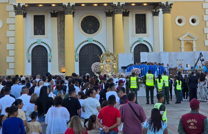 Estamos llamados a ser artífices de paz: Nuncio apostólico durante la eucaristía de La Chinita