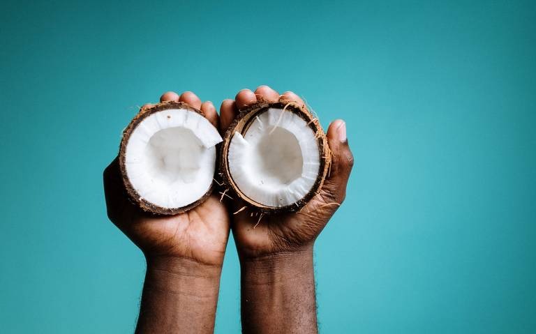 Violó a mujer durante ritual de santería tras restregarle cocos por todo el cuerpo