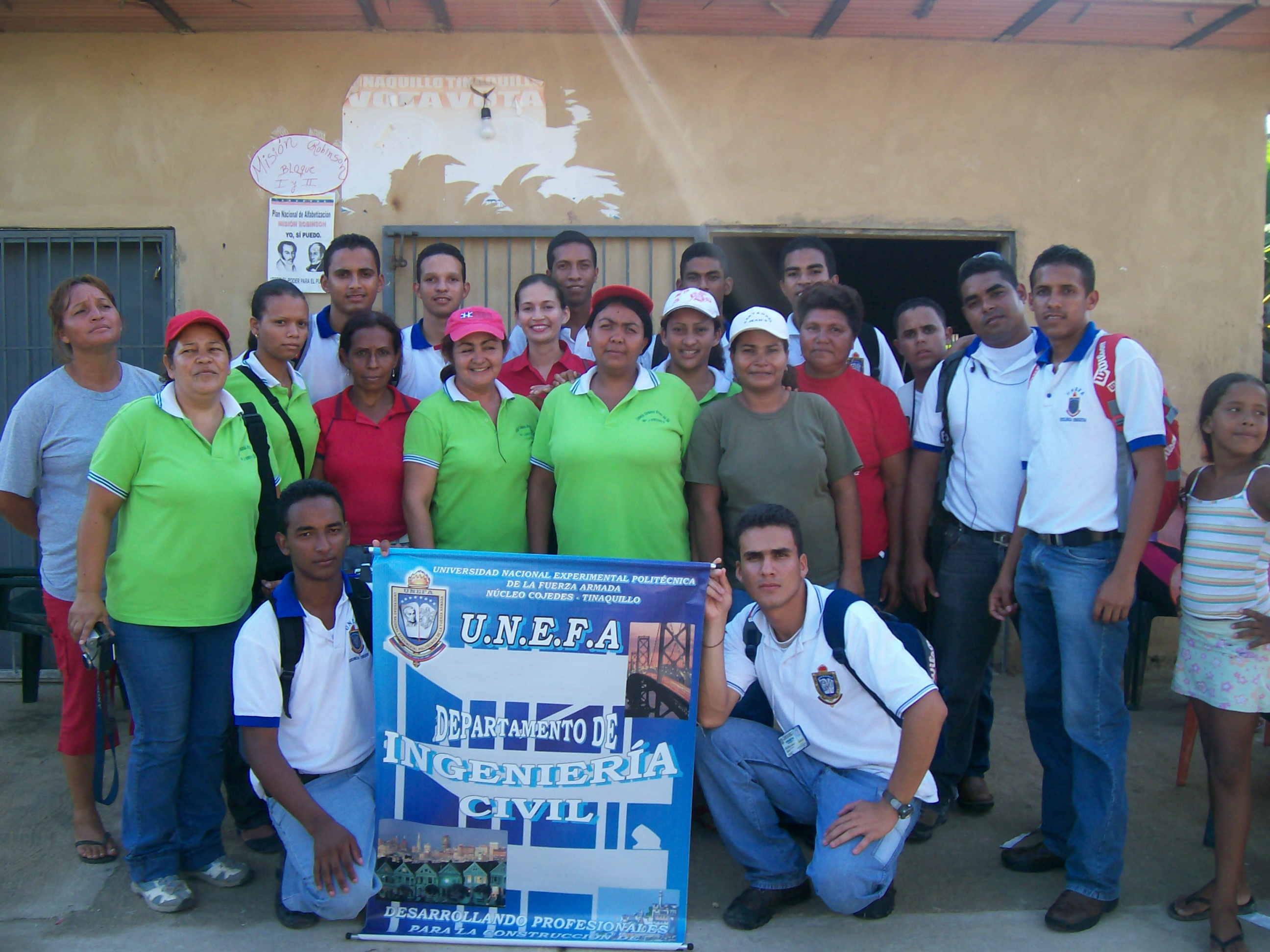 Futuros ingenieros de la Unefa brindan soluciones a comunidad de Brisas del Río