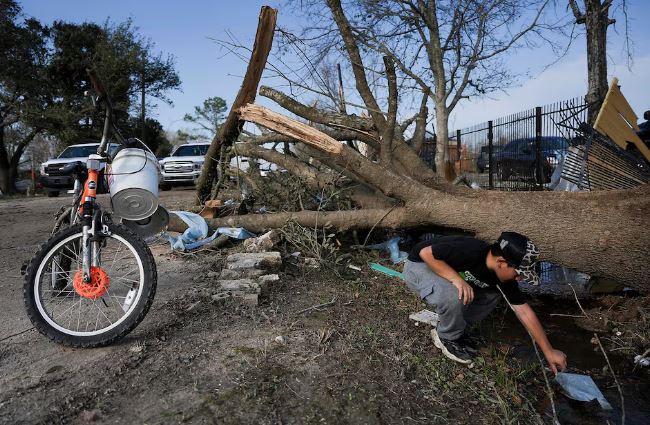 Sur de EEUU bajo amenaza de tornados que dejaron al menos dos muertos