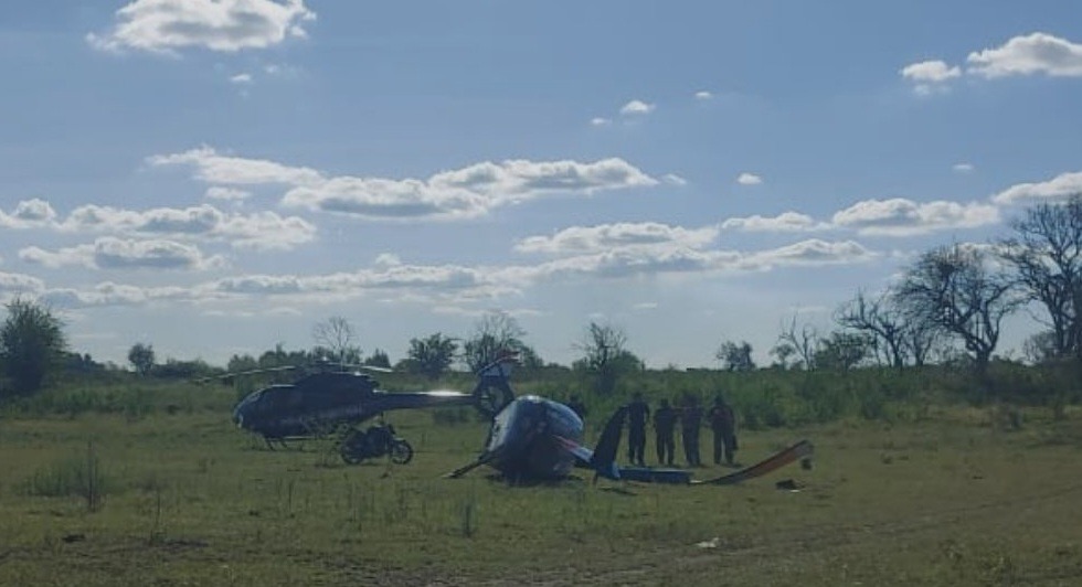 Varios policías heridos dejó caída de un helicóptero en Paraguay 