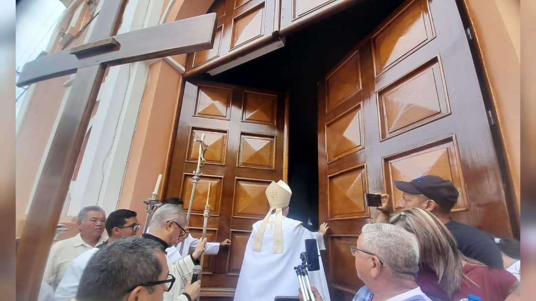 Obispo de Barinas abrió las puertas de la catedral para dar inicio al Jubileo 2025