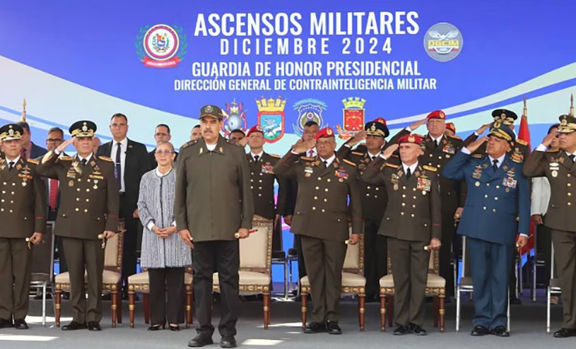 Nicolás Maduro incorporó milicianos a su seguridad personal porque ya no confía en que la Guardia de Honor lo proteja