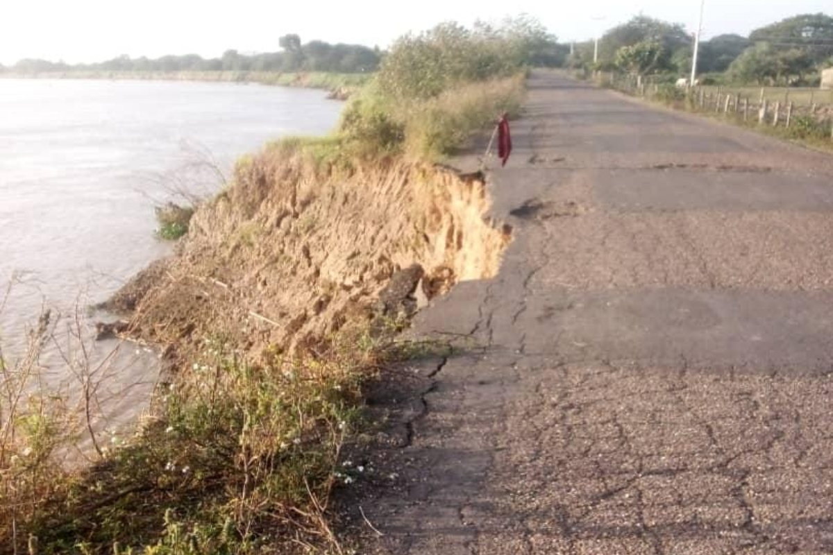 Vía de la Curva del Sapo en Apure está totalmente destruida por falta de mantenimiento