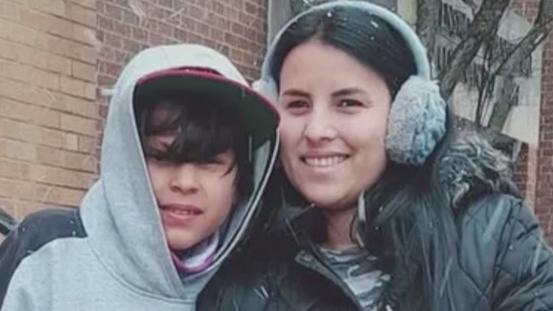 Familia venezolana llora la pérdida de una madre y su hijo tras aparatoso accidente en Chicago