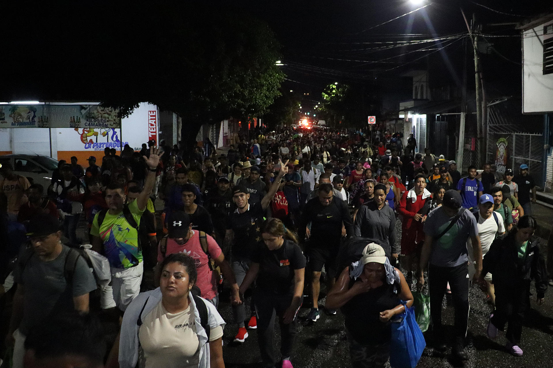 Caravana con migrantes venezolanos salió del sur de México hacia EEUU a una semana del regreso de Trump