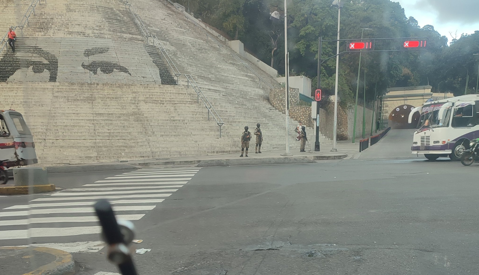 El centro de Caracas amaneció fuertemente custodiado por efectivos de la Dgcim