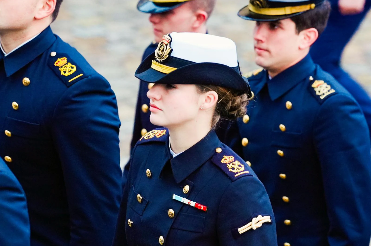 La princesa Leonor abordó el buque escuela Juan Sebastián de Elcano para una larga travesía