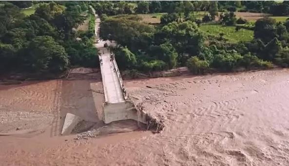 Gobierno de Bolivia advirtió que comienza un periodo crítico por las intensas lluvias que azotan al país