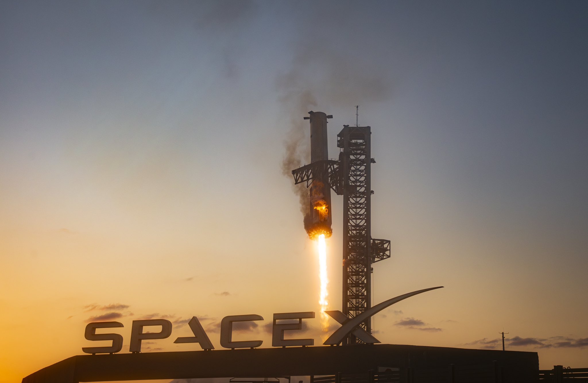 SpaceX lanzó con éxito un séptimo vuelo de prueba del enorme cohete llamado Starship