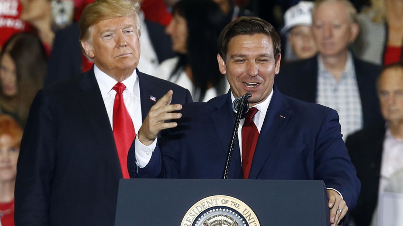 Trump y DeSantis olvidan sus diferencias mientras practican golf para definir su futuro político