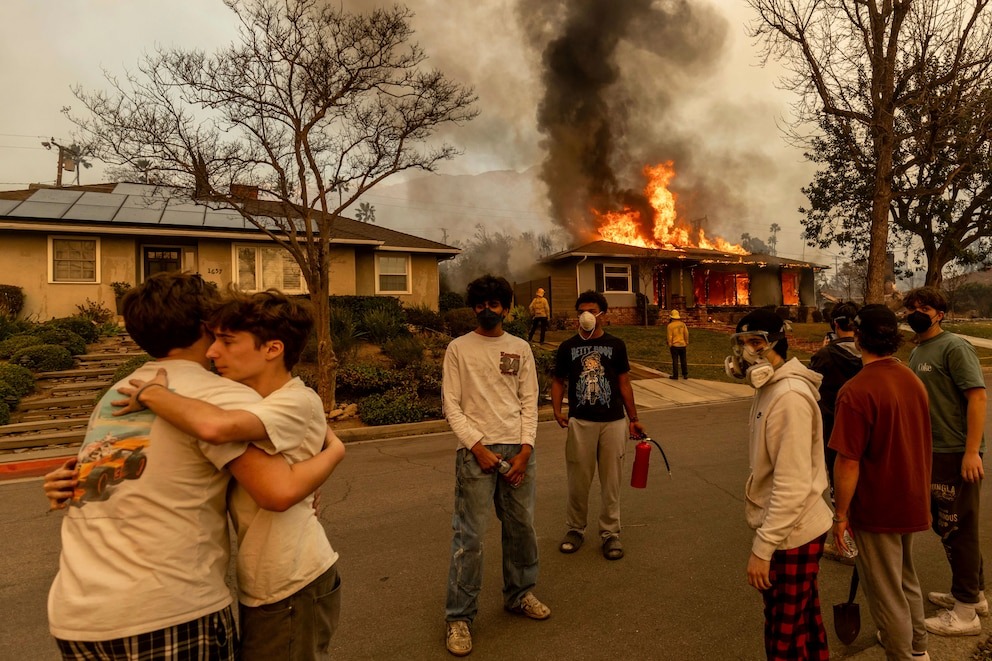 El drama de una familia tras perderlo todo en los incendios de Los Ángeles: Toda mi infancia se acabó