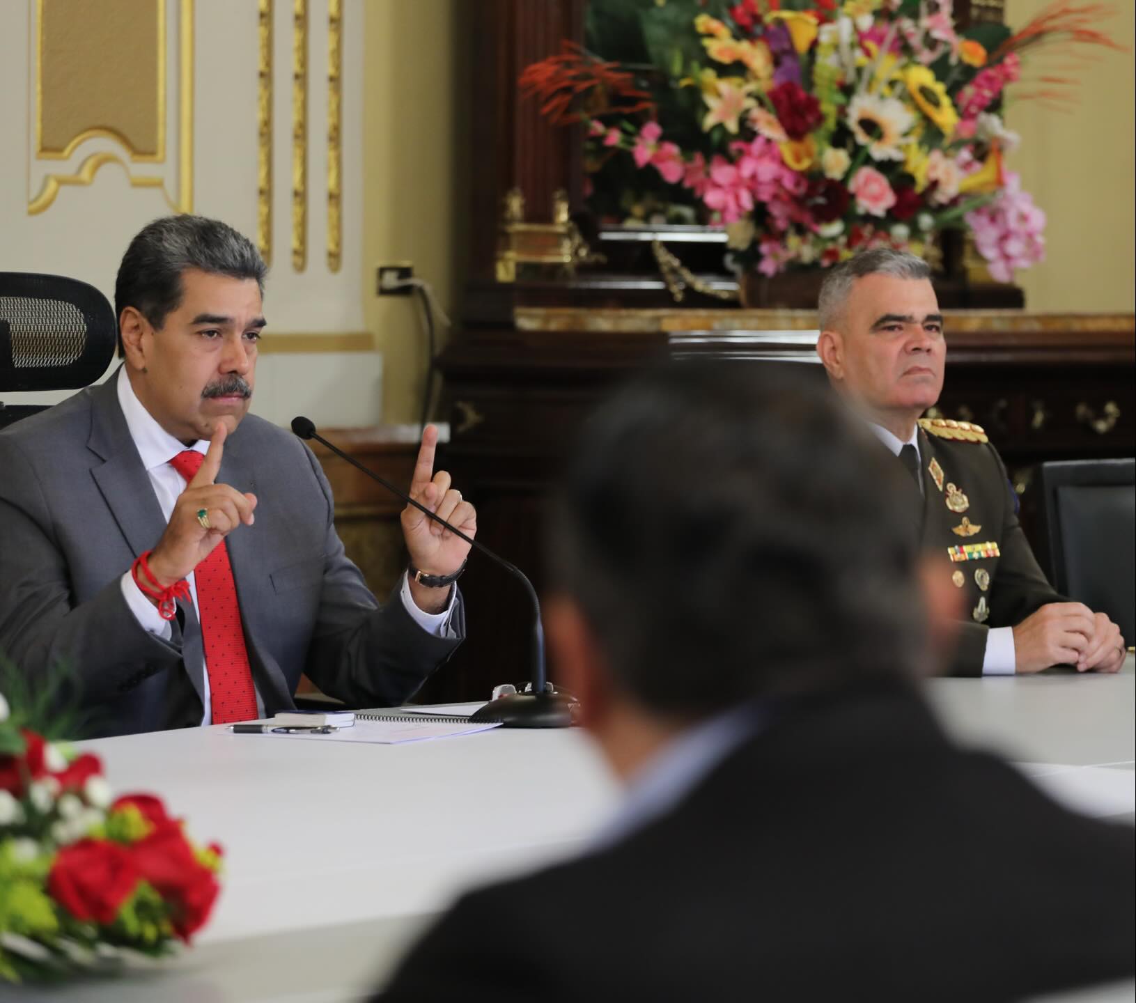 Maduro dice que uno de los supuestos “mercenarios” detenidos es un “alto funcionario” del FBI