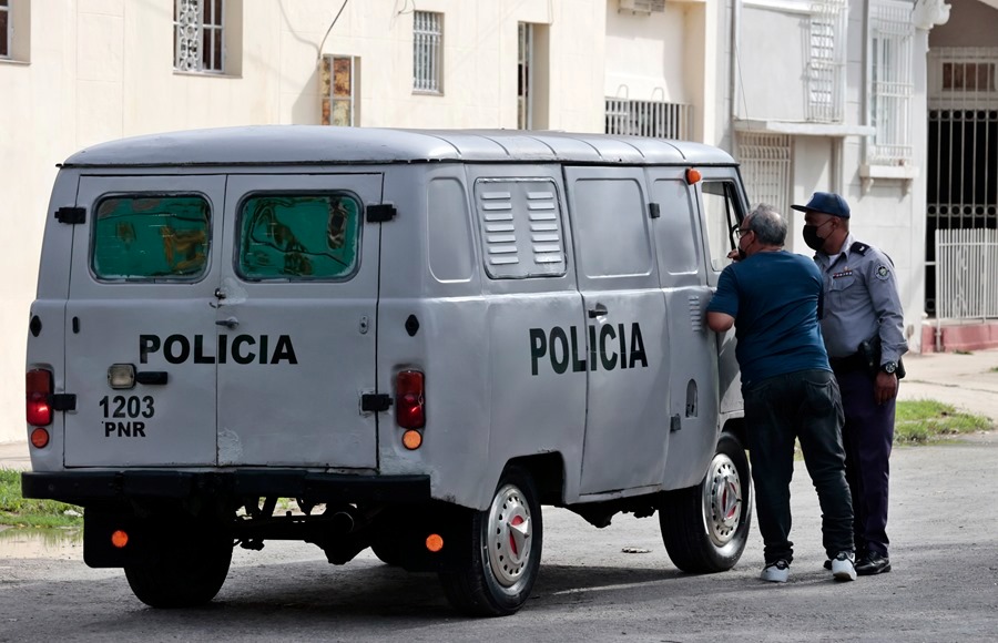 Régimen cubano excarcela a la opositora Dama de Blanco Tania Echevarría