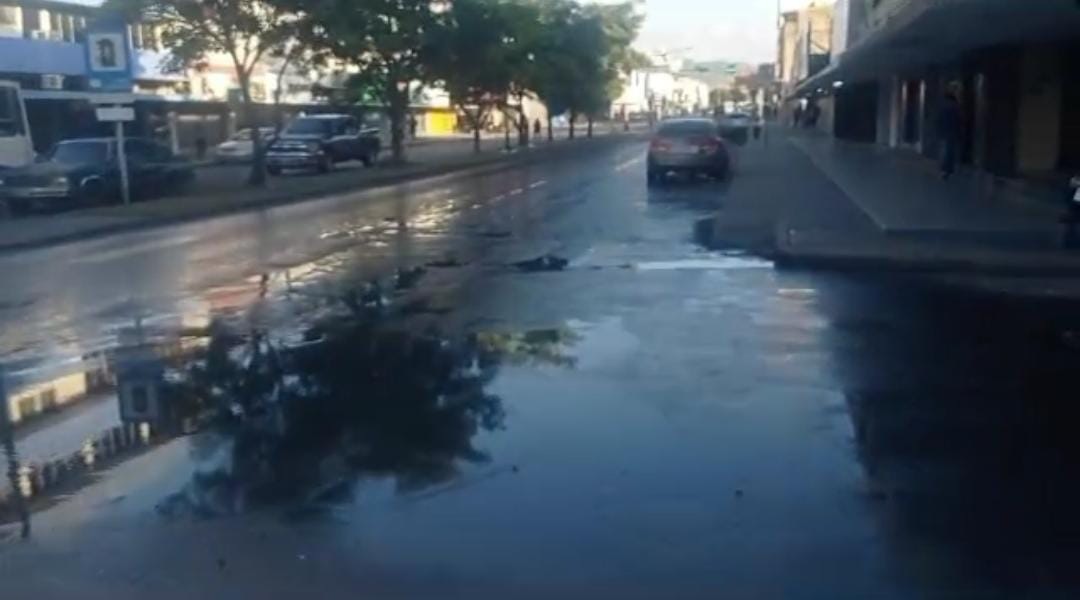 Hidrolara está de espaldas a los botes de aguas blancas en Barquisimeto