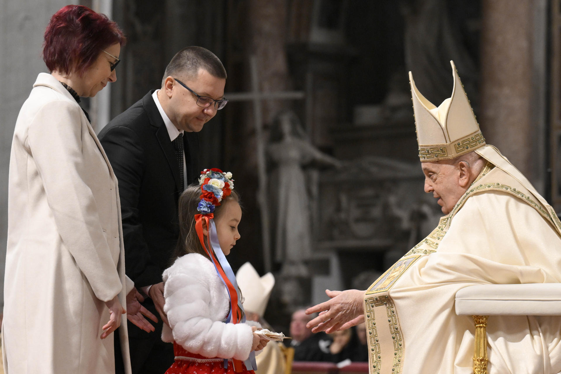 El papa Francisco criticó el aborto en su mensaje de Año Nuevo y pidió proteger la vida