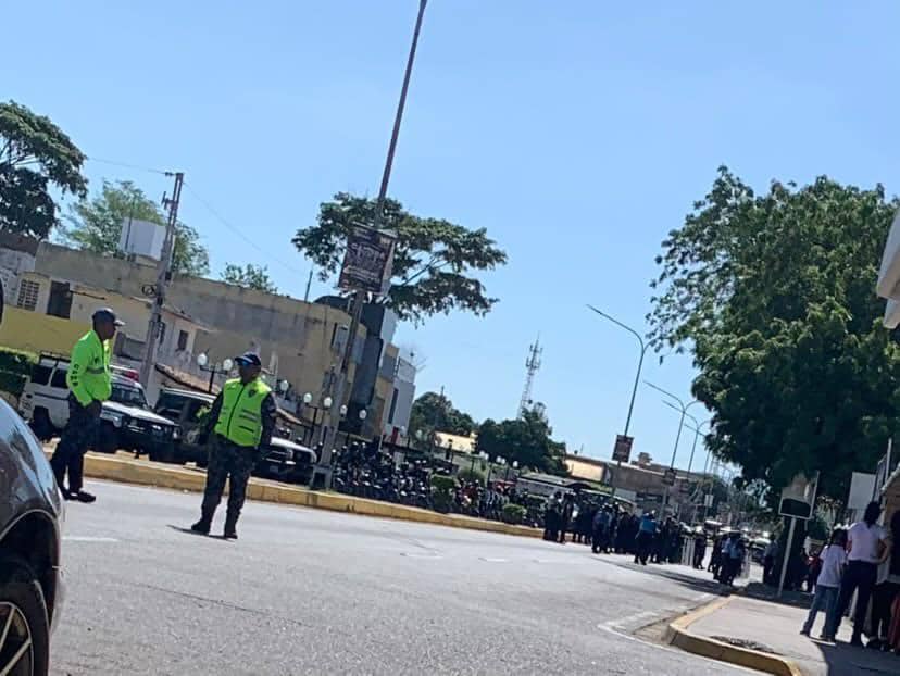 Silencio ensordecedor y presencia policial militar en las calles de Lara