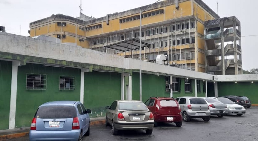 Se cayeron a puñetazos en el Hospital Razetti de Barinas y aún nadie explica qué pasó