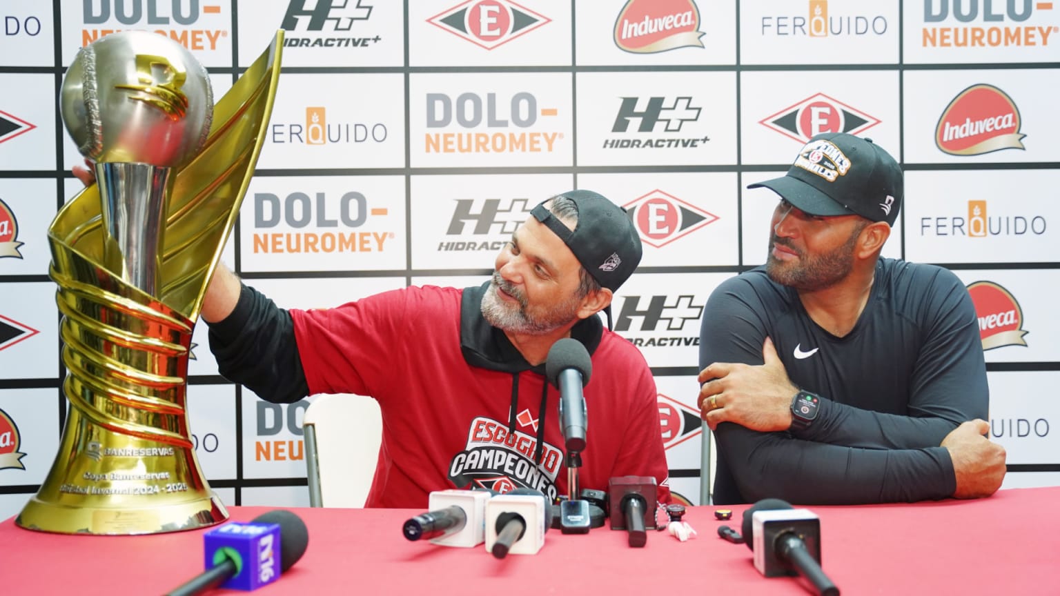 Albert Pujols ganó el campeonato del béisbol dominicano con Leones del Escogido en su debut como mánager