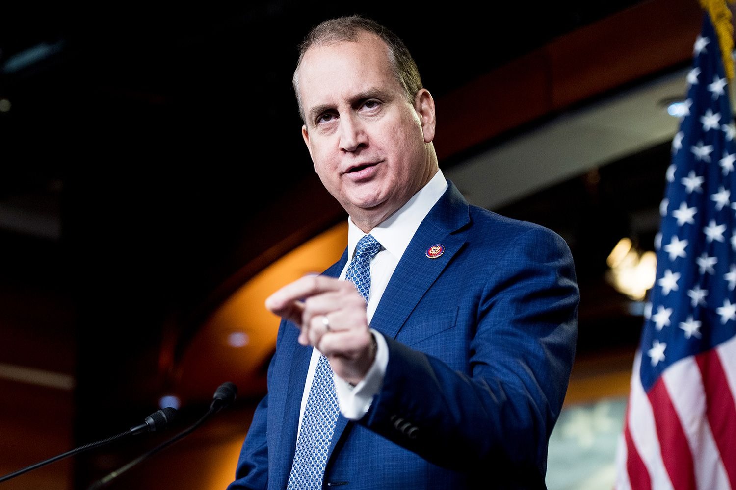 Congresista Mario Díaz-Balart aseguró que Maduro podría terminar como Mussolini o Gadafi