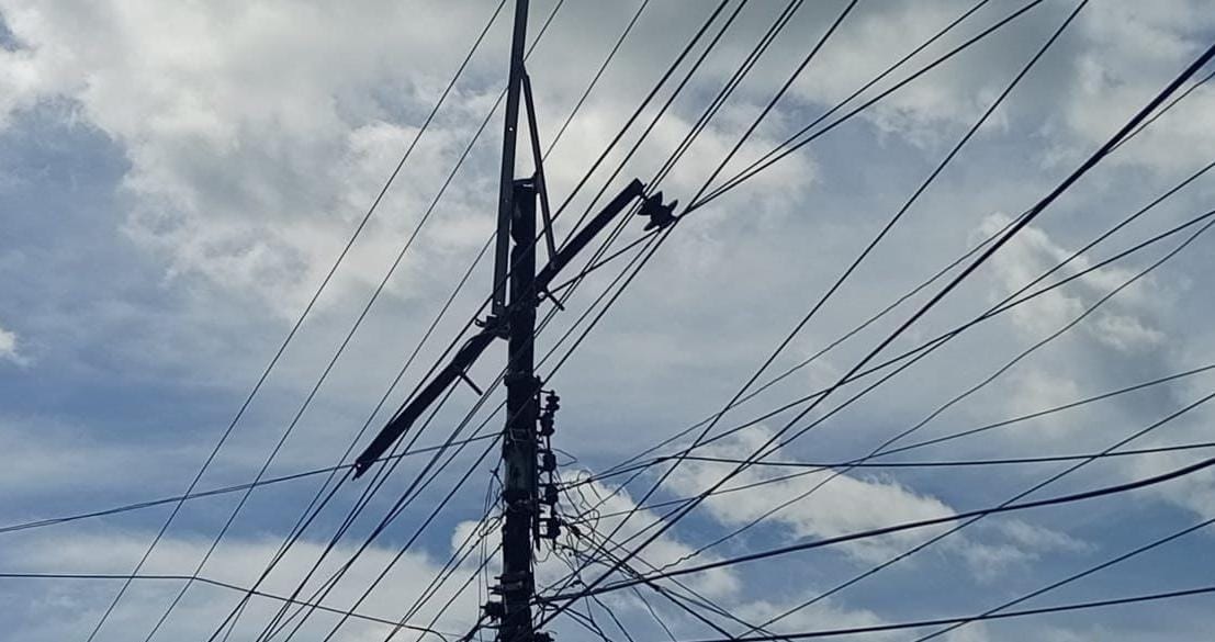 Vecinos de Las Azucenas en Carúpano tienen más de 72 horas sin electricidad