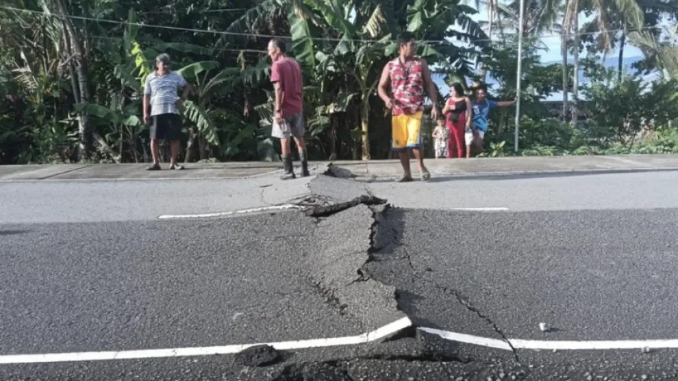 Dos terremotos sacudieron el sur y el centro de Filipinas dejando daños