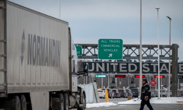 Trump hablará con líderes de Canadá y México tras imponer nuevos aranceles