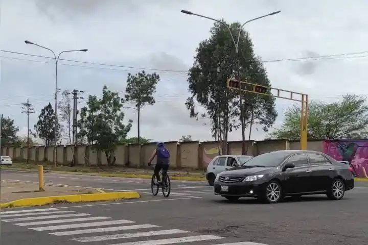 Concejal denuncia que Ciudad Guayana requiere ciclovías, paradas para motorizados y educación vial